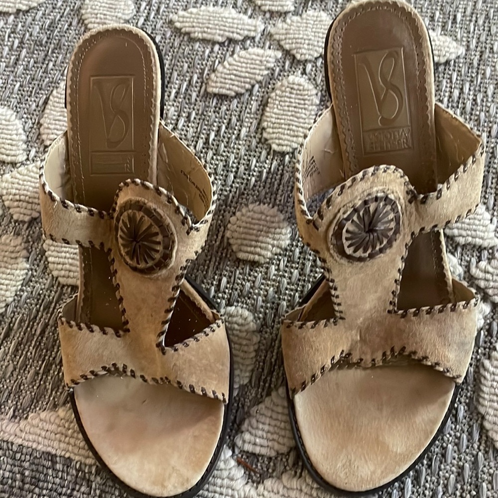 Very nice spring to summer sandals